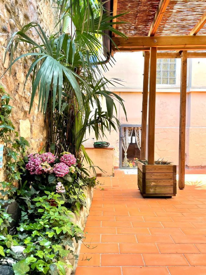 Antica Residenza Santa Chiara -City Center Lucca Exterior photo