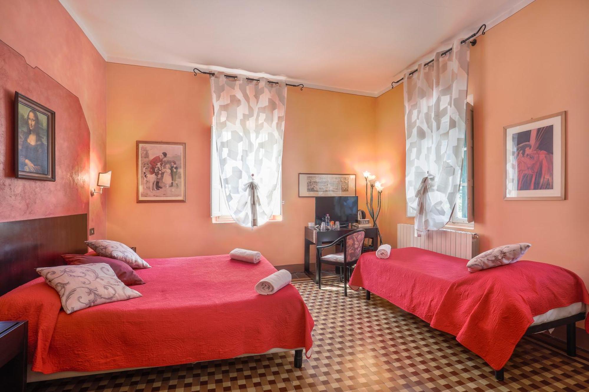 Antica Residenza Santa Chiara -City Center Lucca Exterior photo